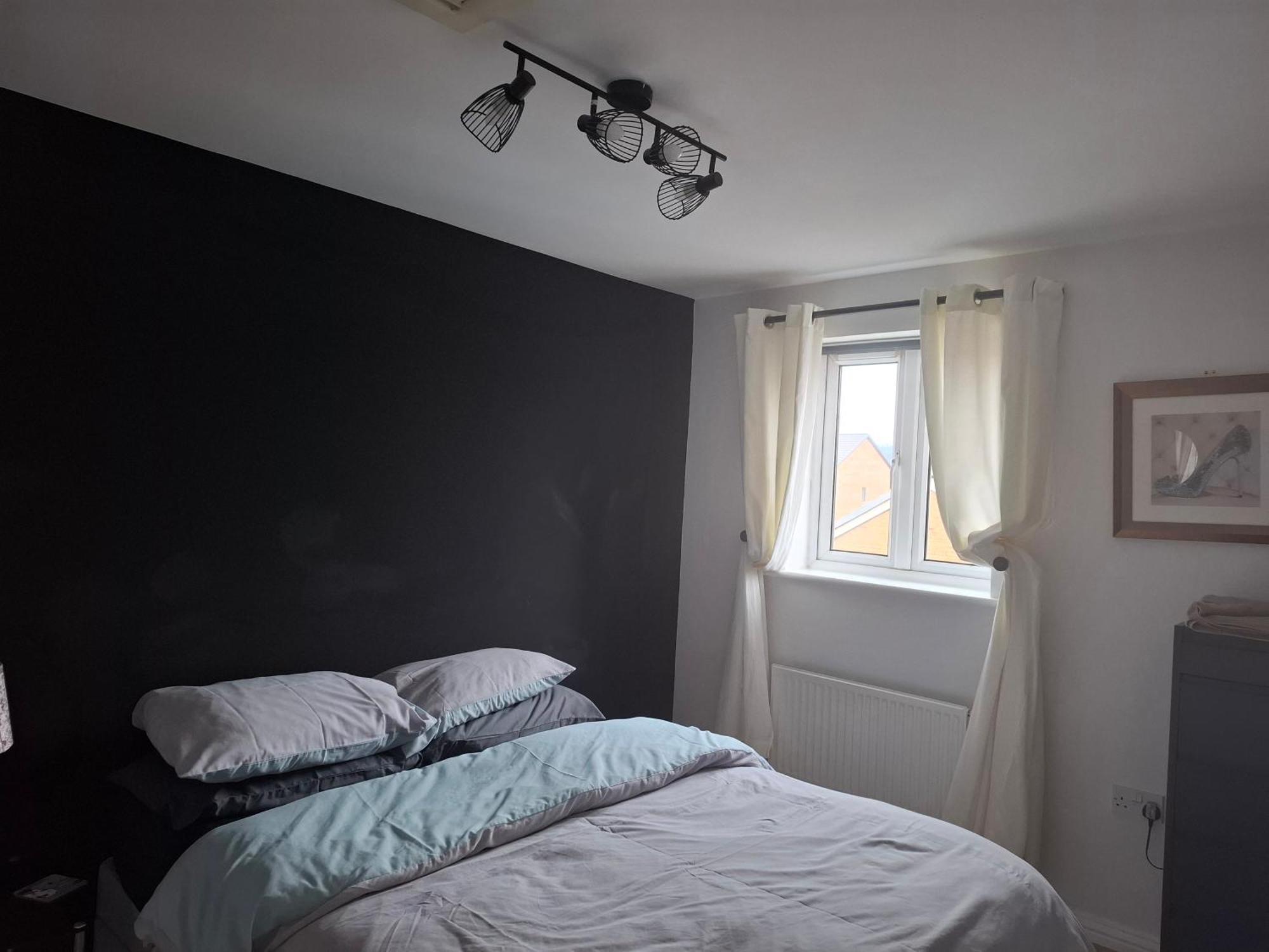 Driftmark Beachfront Location Aberavon Beach Sea Views Large Driveway Parking Private Site Fibre Optic Wi Fi Port Talbot Exterior foto